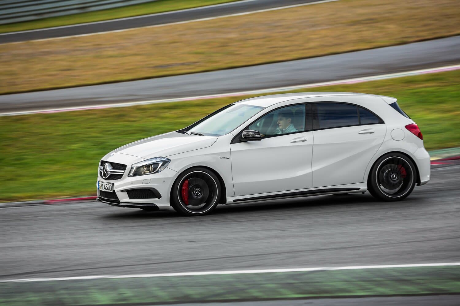 Mercedes-Benz A-Class AMG I (W176) Хэтчбек 5 дв., фото 2