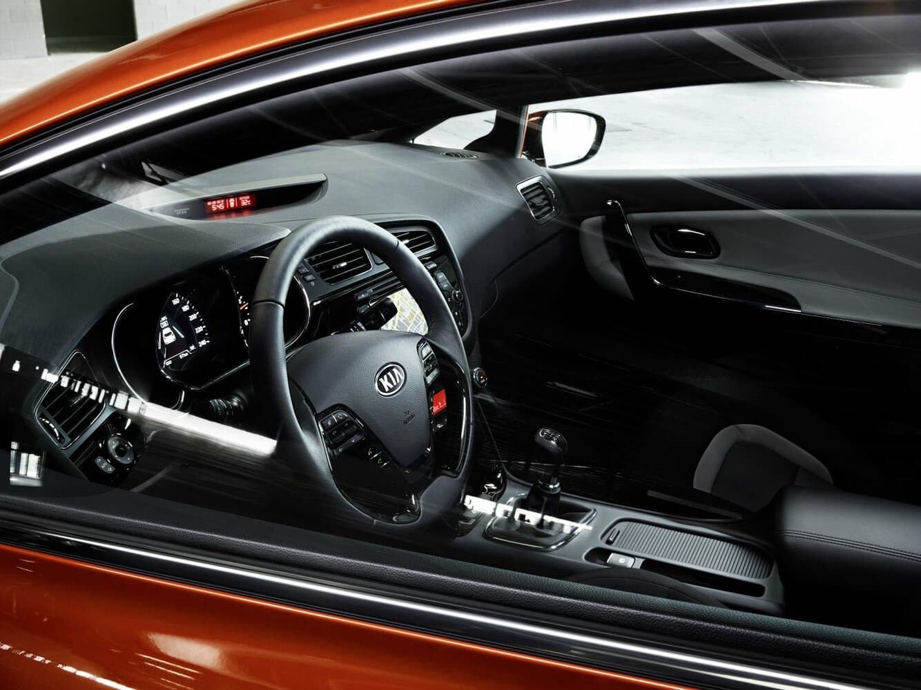 Kia Ceed II Хэтчбек 3 дв., фото 13