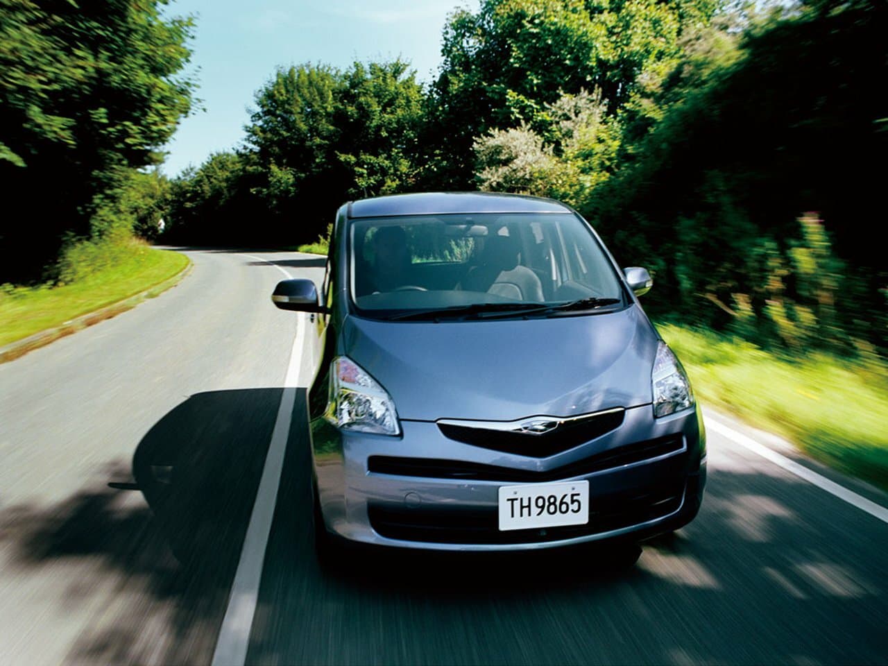 Toyota Ractis I Хэтчбек 5 дв., фото 3