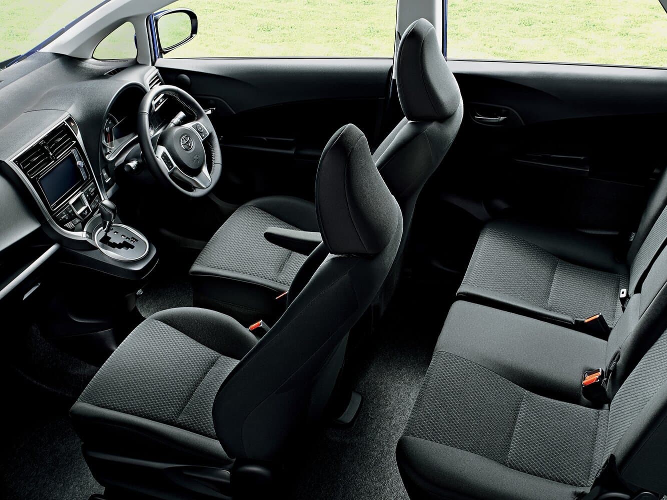 Toyota Ractis II Хэтчбек 5 дв., фото 8