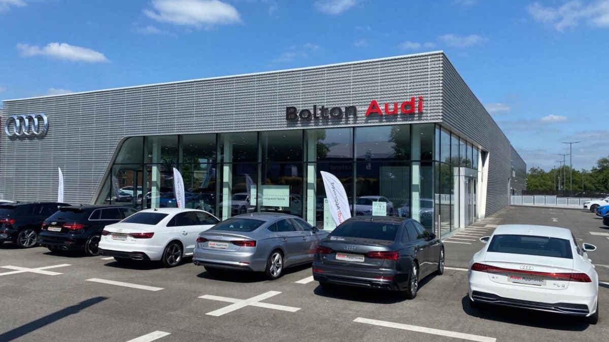 Фото дилера Audi Dealer Center, фото 1