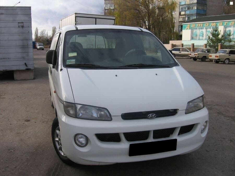 Hyundai Starex