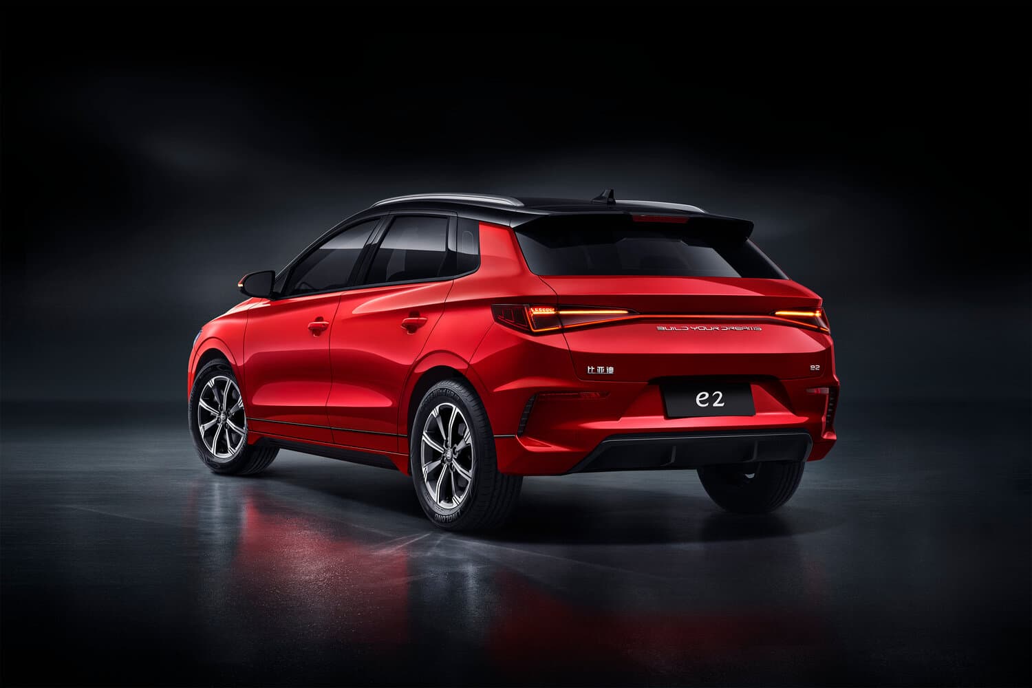 BYD E2