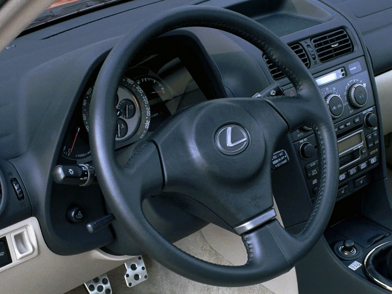 Lexus IS