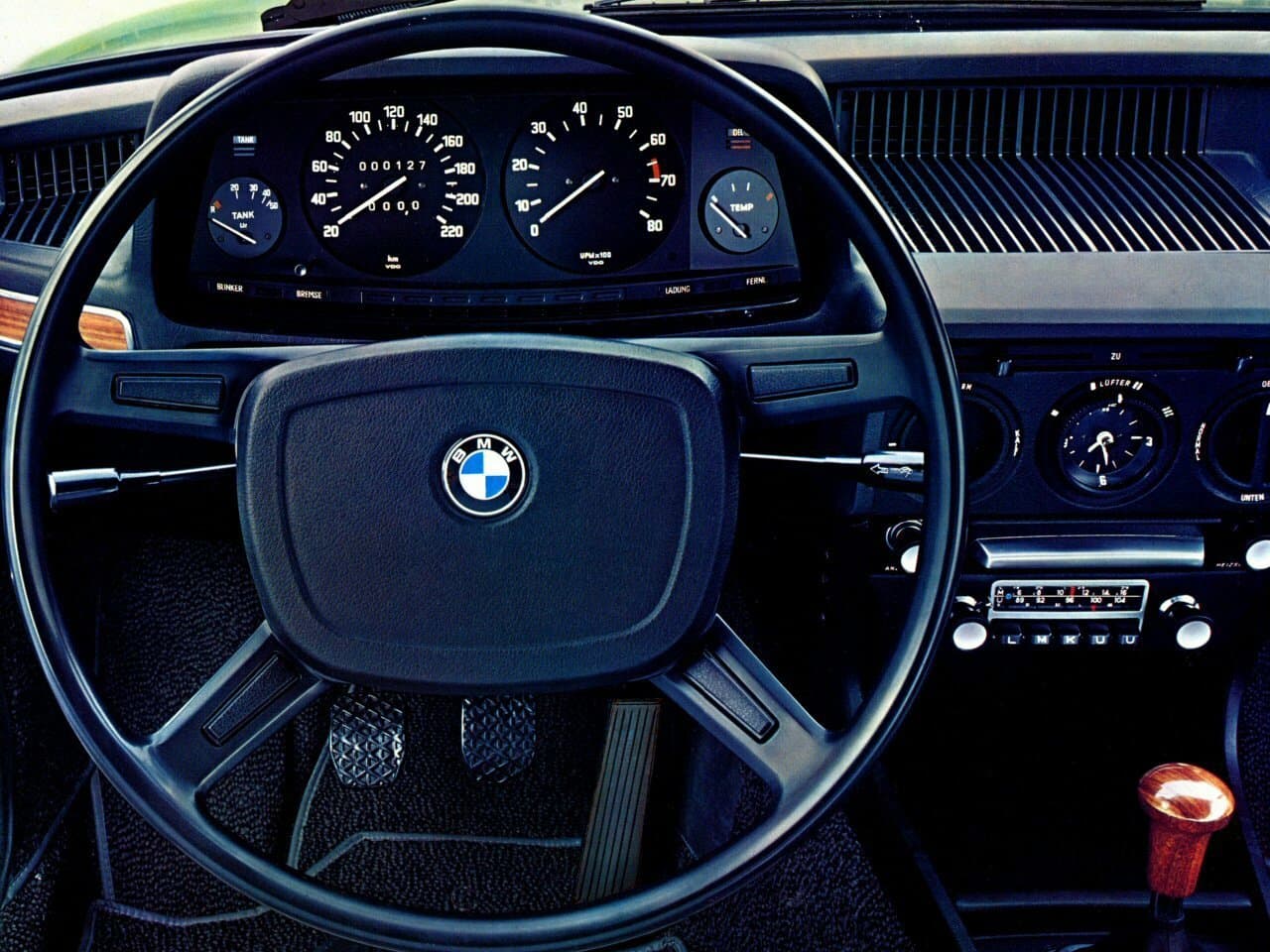BMW 5 series I (E12) Седан, фото 3