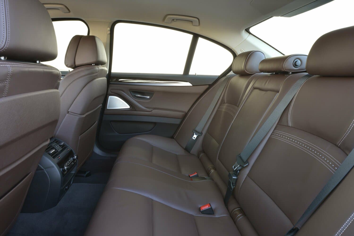 BMW 5 series VI (F10/F11/F07) Рестайлинг Седан, фото 10