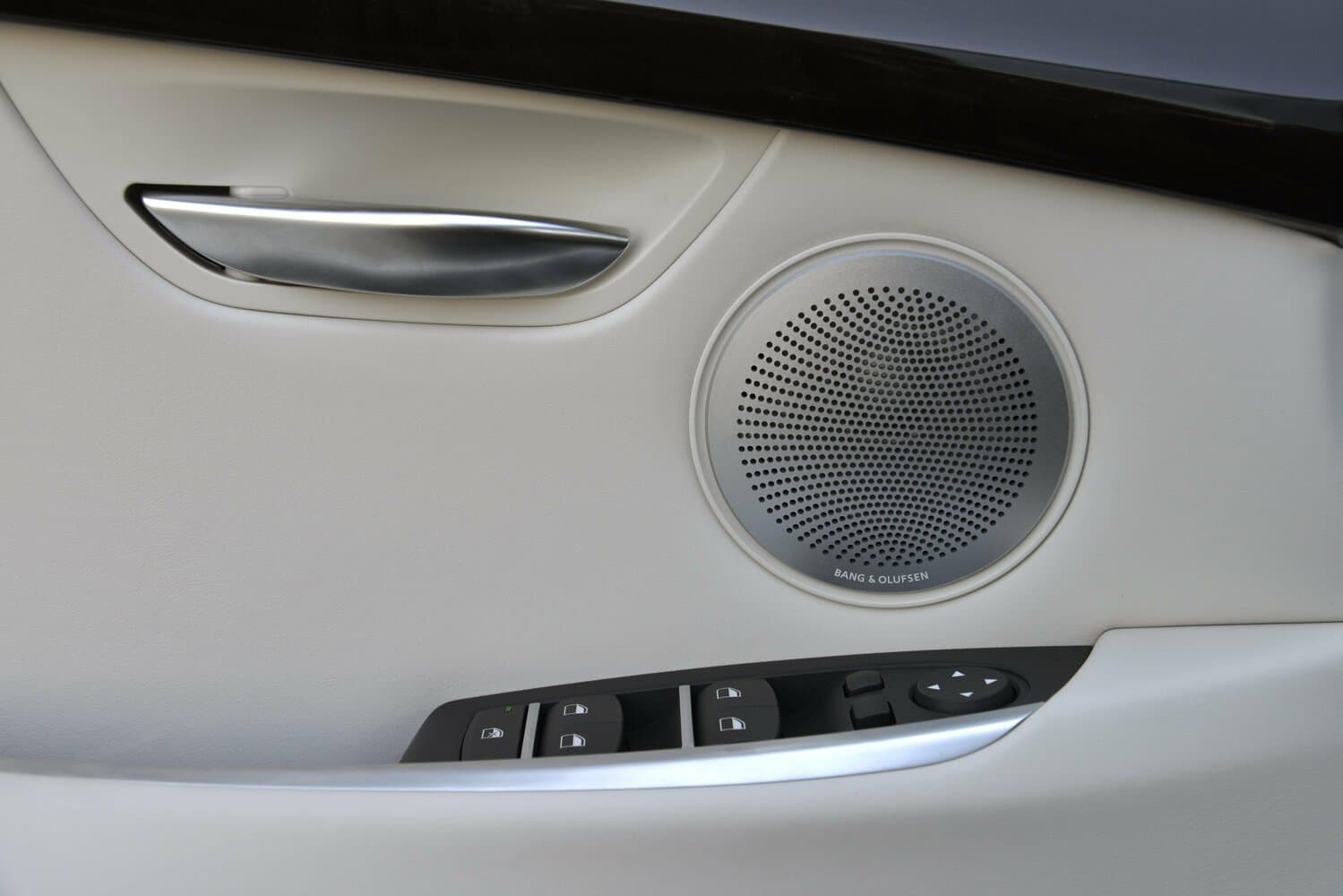 BMW 5 series VI (F10/F11/F07) Рестайлинг Лифтбек Gran Turismo, фото 8