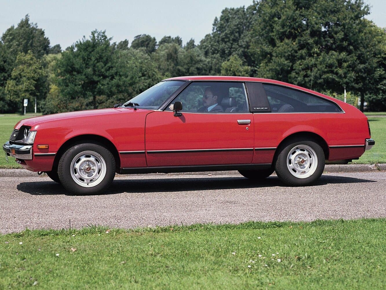 Toyota Celica II (A40, A50) Лифтбек, фото 2
