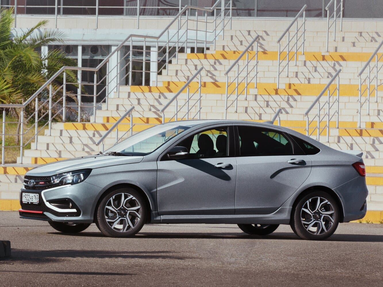 Lada (ВАЗ) Vesta I Седан Sport, фото 2
