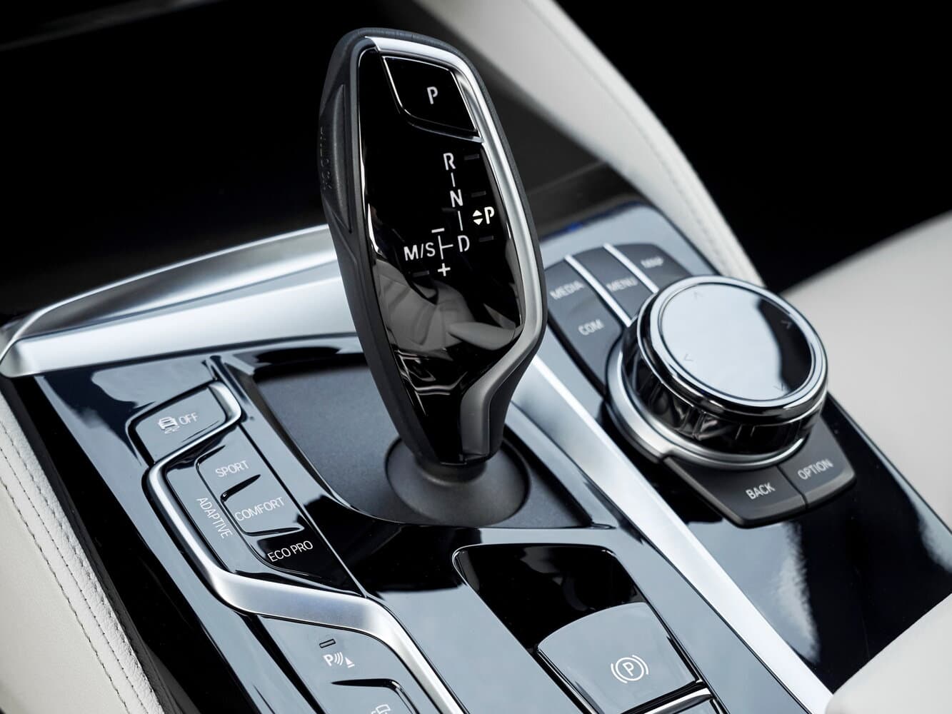 BMW 5 series VII (G30/G31) Рестайлинг Универсал 5 дв., фото 11