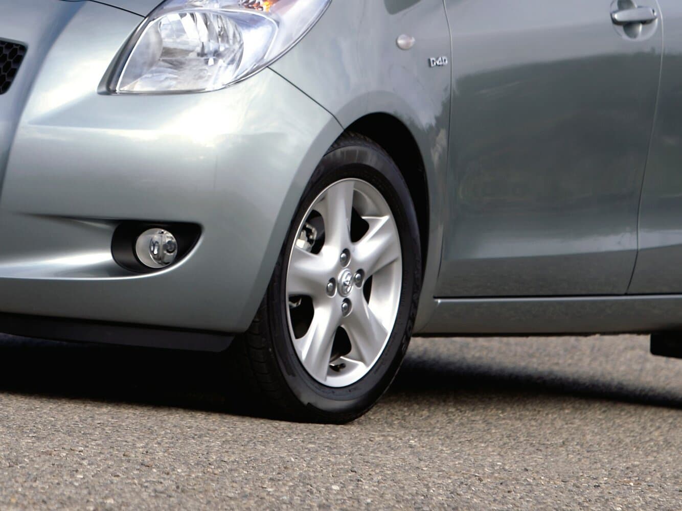 Toyota Yaris II Хэтчбек 5 дв., фото 13
