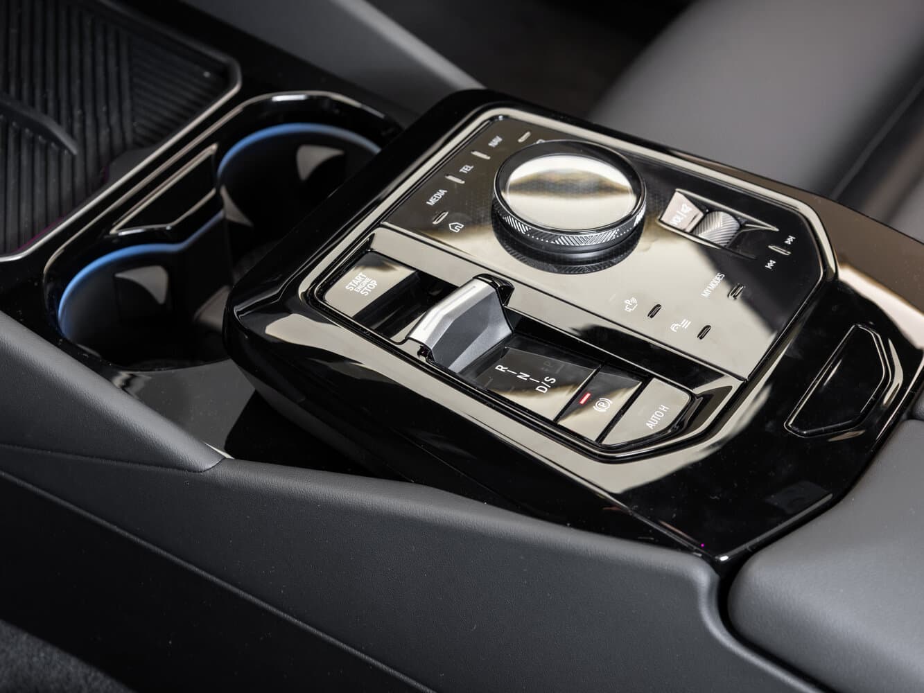 BMW 5 series VIII (G60/G61/G68) Седан, фото 25