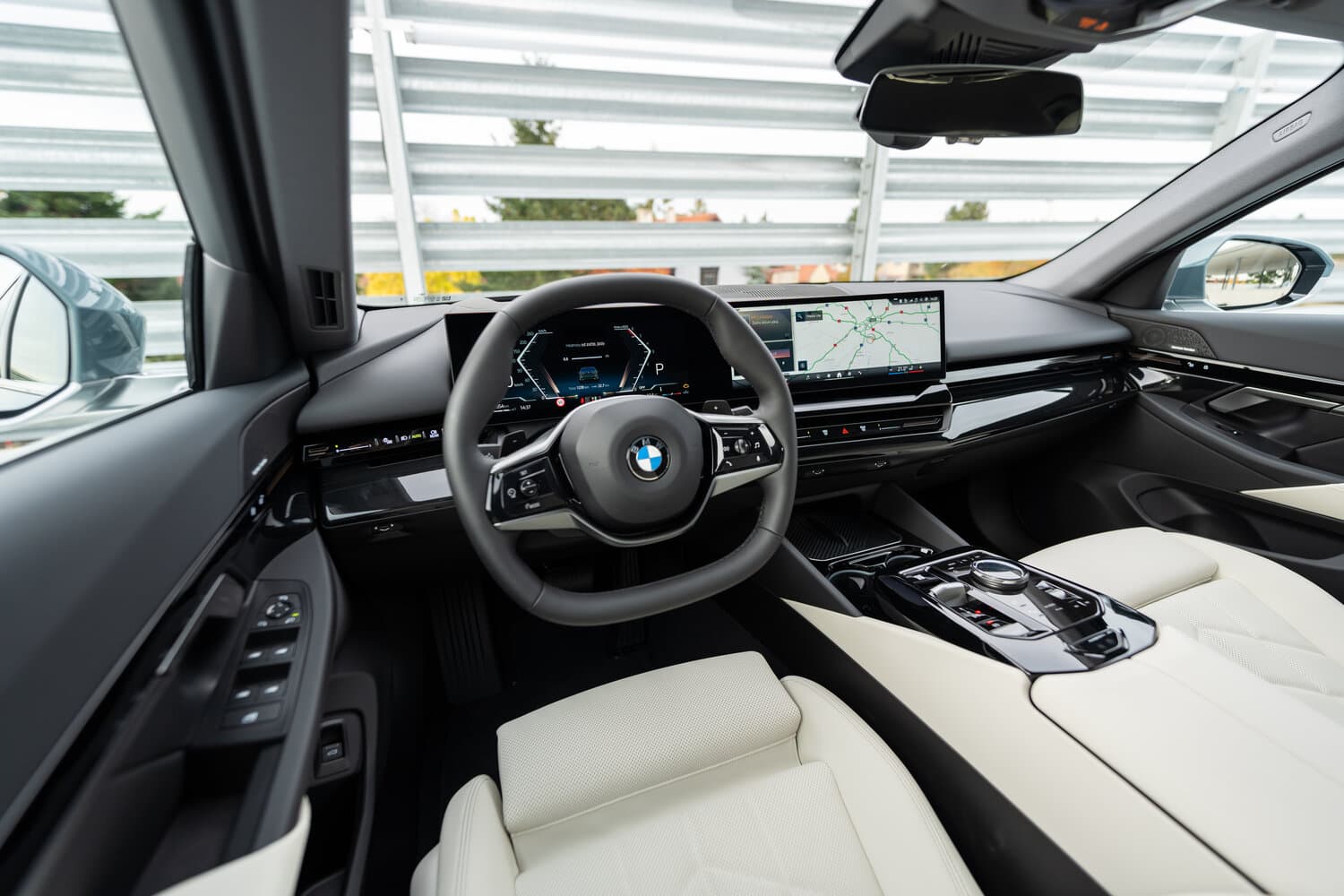 BMW 5 series VIII (G60/G61/G68) Седан, фото 10