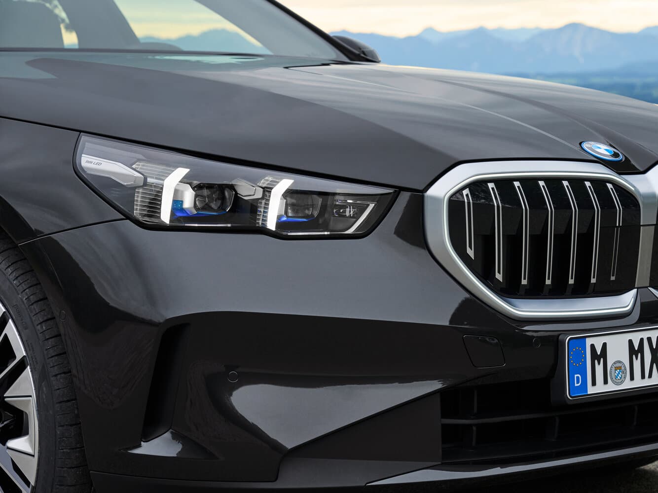 BMW 5 series VIII (G60/G61/G68) Седан, фото 12
