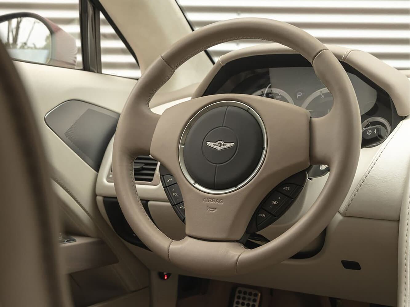 Aston Martin, Lagonda Taraf, 2015, фото 2
