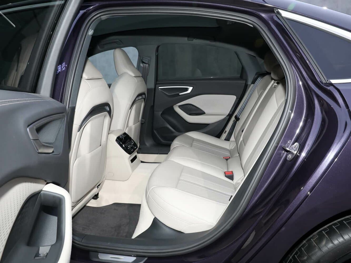 Audi, A5, III (B10), 2026, фото 11