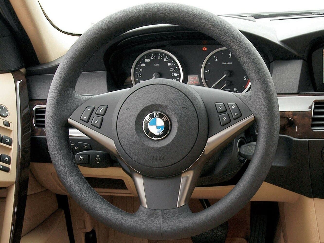 BMW 5 series V (E60/E61) Универсал 5 дв., фото 8
