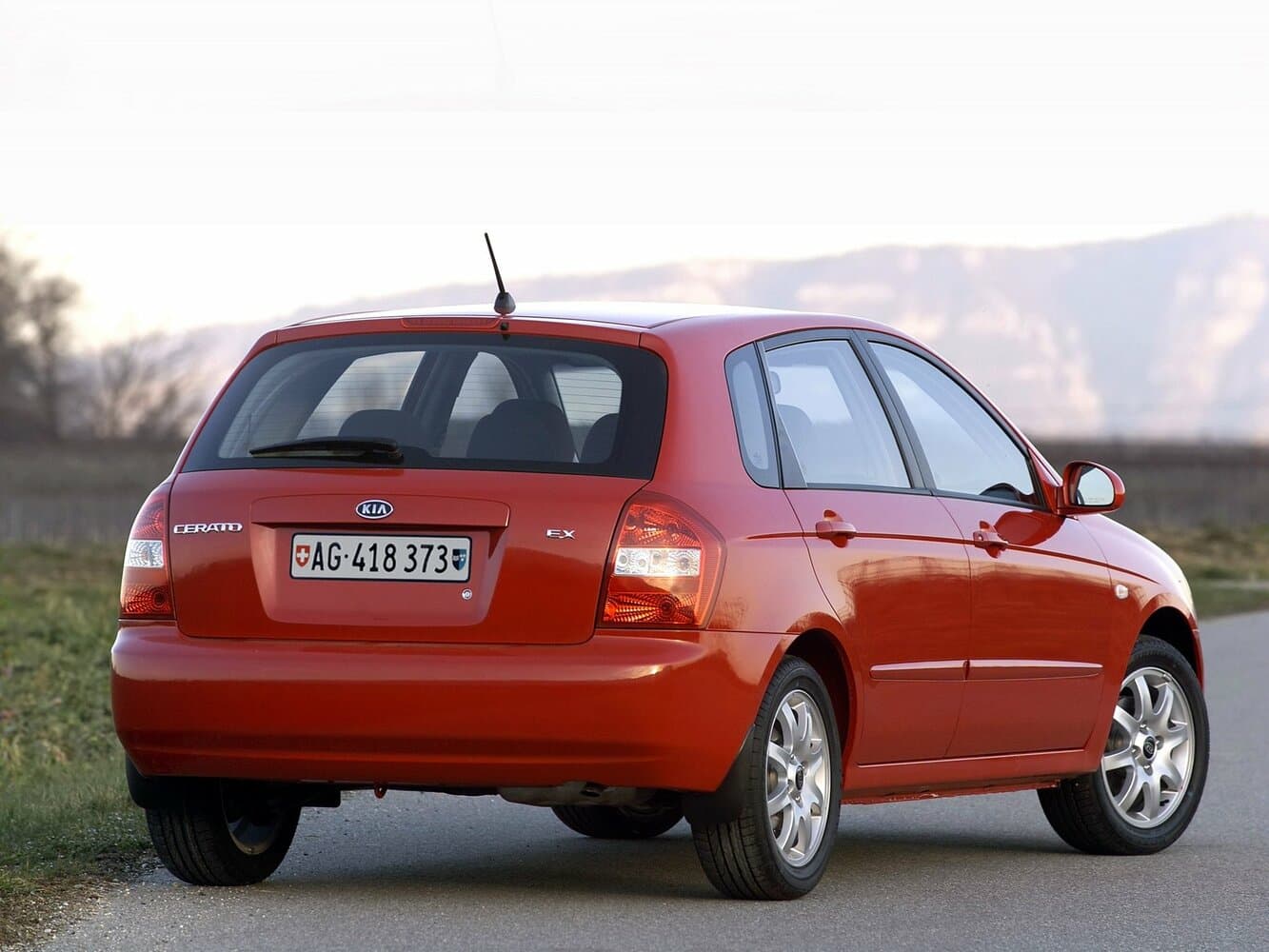 Kia Cerato I Хэтчбек 5 дв., фото 4