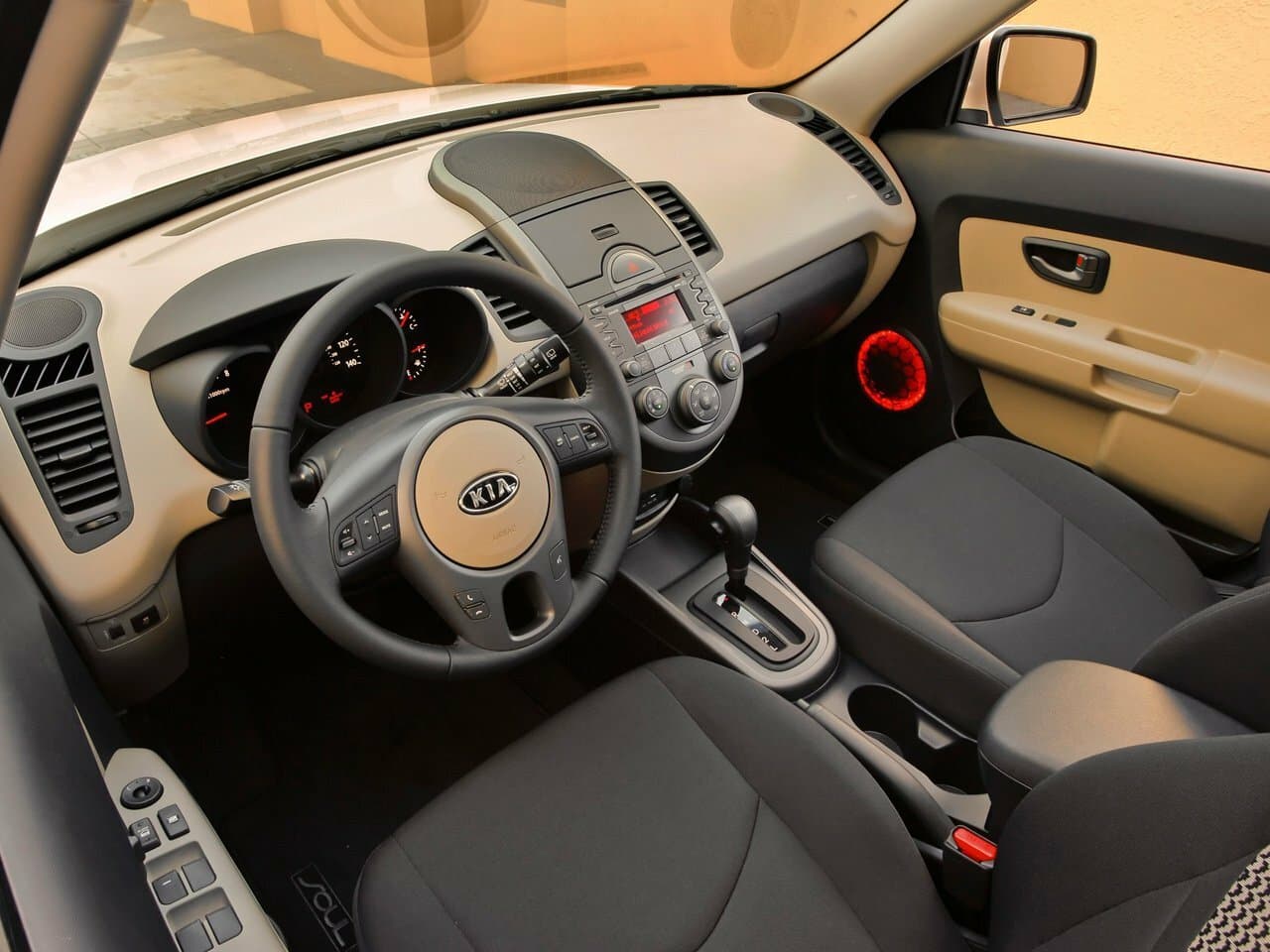 Kia Soul I Хэтчбек 5 дв., фото 12