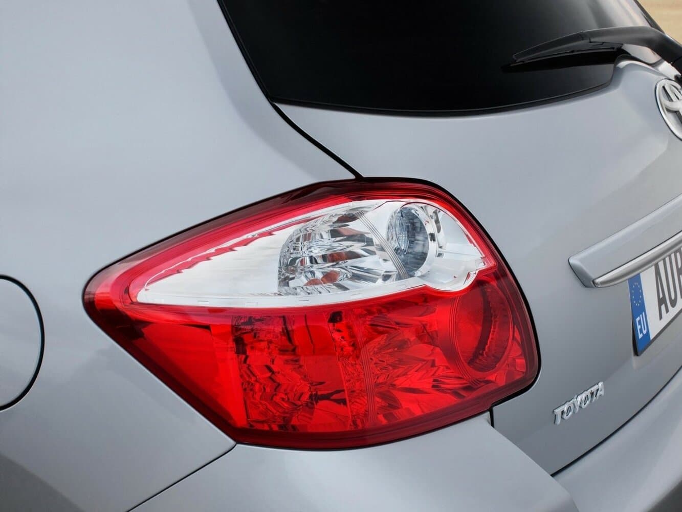 Toyota Auris I Рестайлинг Хэтчбек 5 дв., фото 14