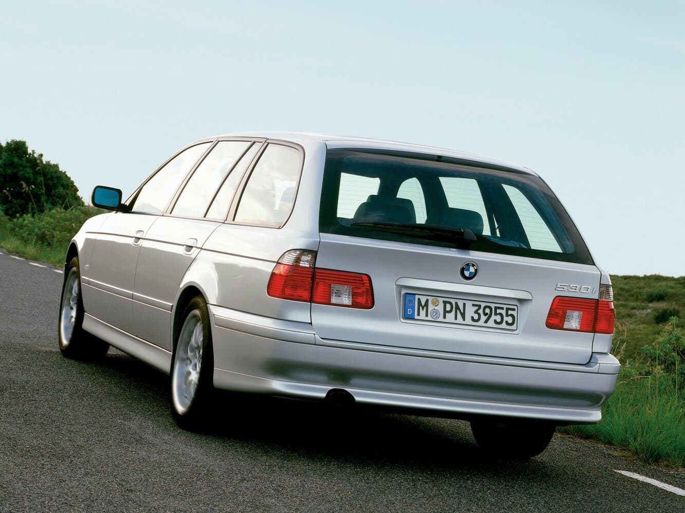 BMW 5 series IV (E39) Рестайлинг Универсал 5 дв., фото 3