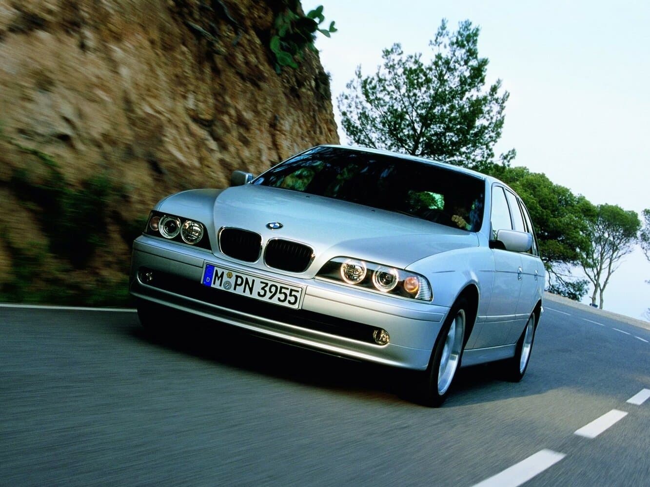 BMW 5 series IV (E39) Рестайлинг Универсал 5 дв., фото 2