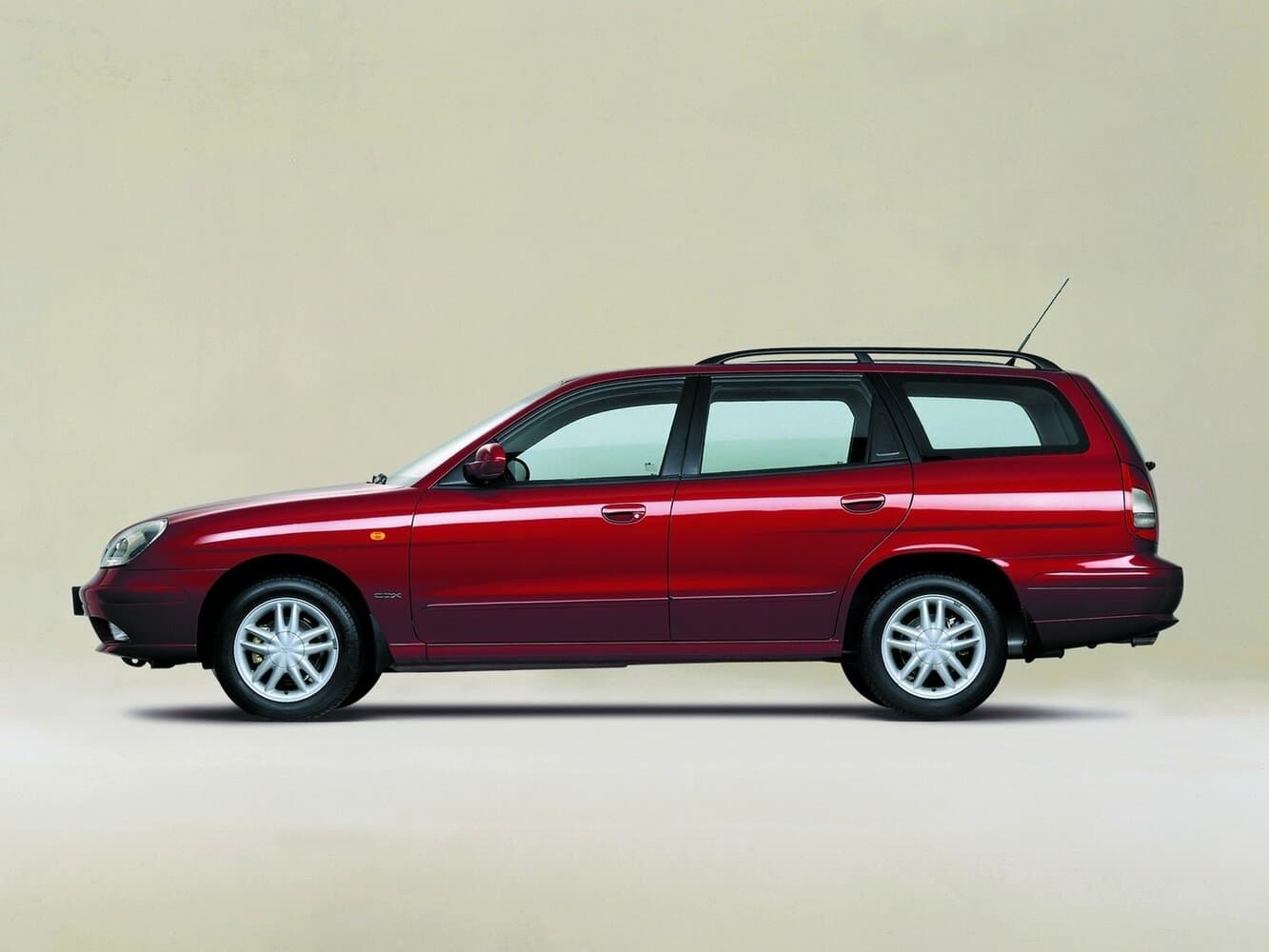 Daewoo Nubira II Универсал 5 дв., фото 2
