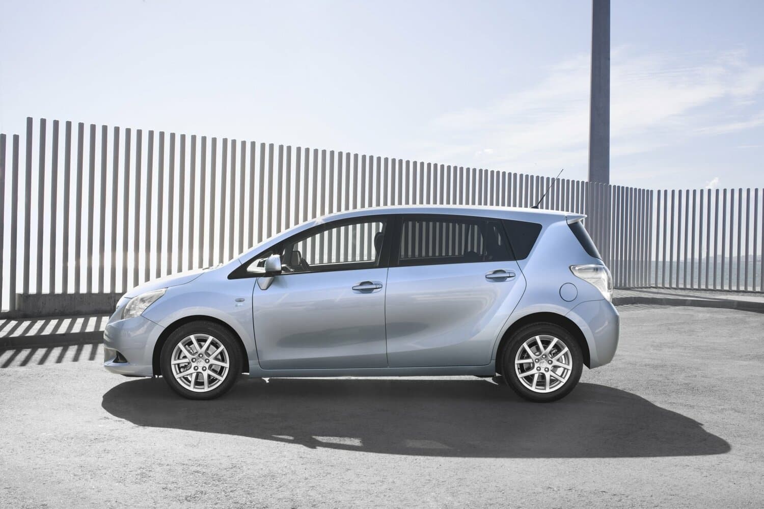 Toyota Verso I Компактвэн, фото 2