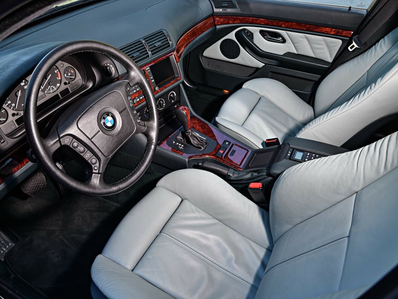 BMW 5 series IV (E39) Универсал 5 дв., фото 6