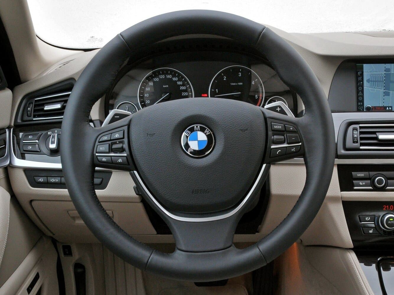 BMW 5 series VI (F10/F11/F07) Седан, фото 10