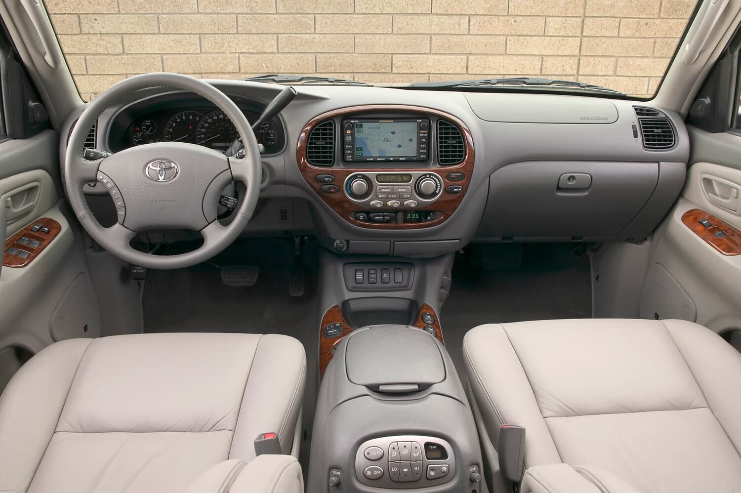 Toyota Sequoia I Рестайлинг Внедорожник 5 дв., фото 5