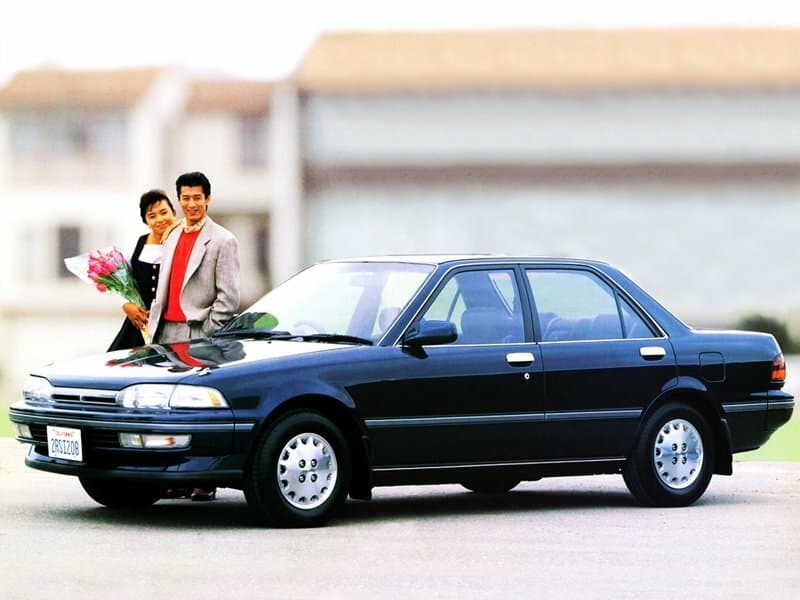 Toyota Carina V (T170) Седан, фото 3