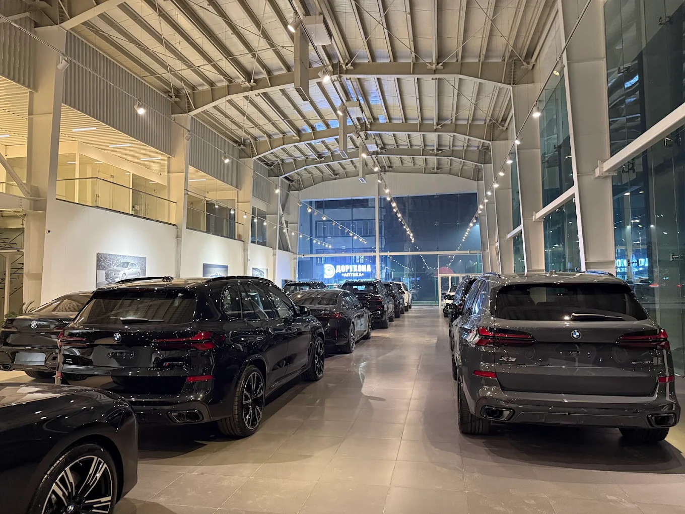 Фото дилера BMW Yas Moharek Tajikistan, фото 3